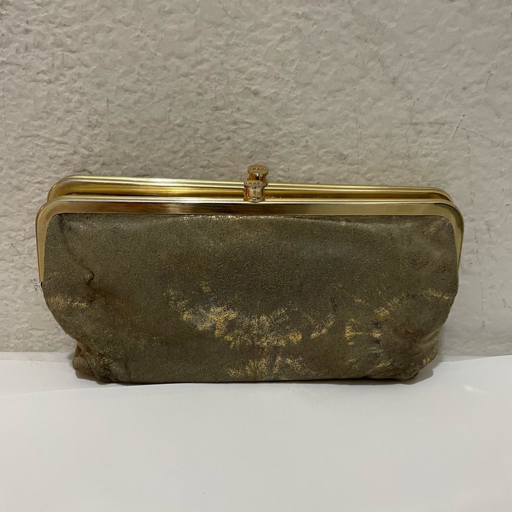 HOBO THE ORIGINAL Lauren Double Folded Gold Soft Leather Magnet Clutch Zip Walle